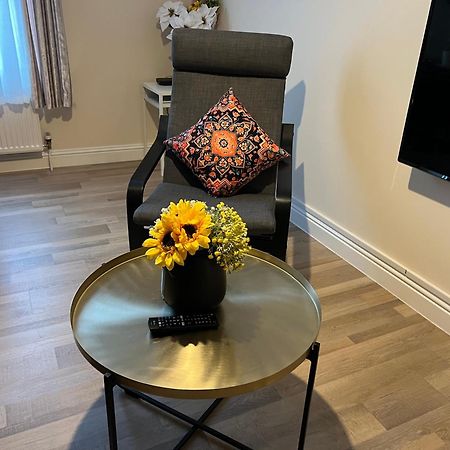 Glastonbury High Street Sanctuary- 2 Bd, Sleeps 4 Екстериор снимка