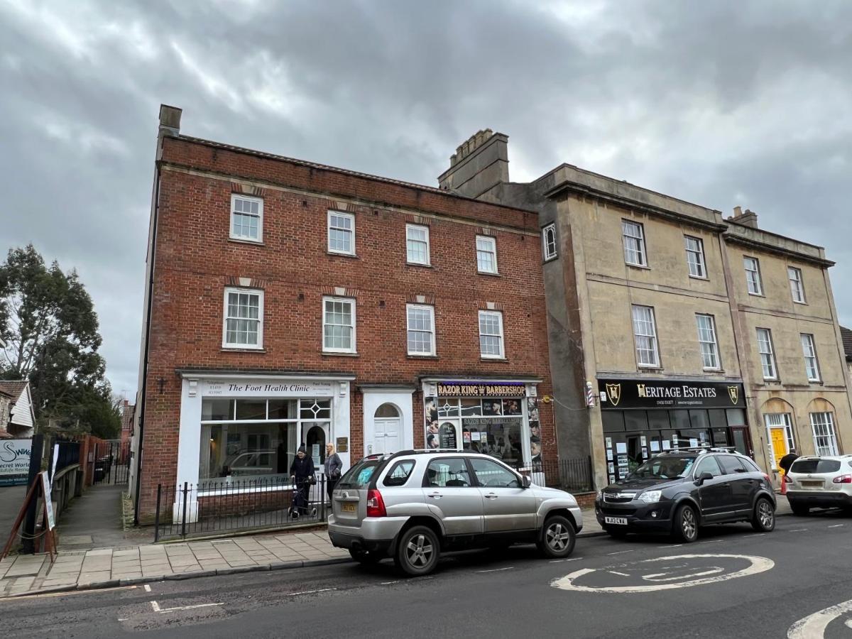 Glastonbury High Street Sanctuary- 2 Bd, Sleeps 4 Екстериор снимка